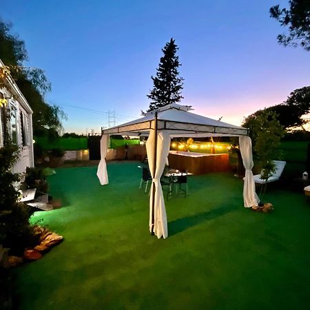 Nomada, Chalet Con Piscina En Alcala De Guadaira Ngoại thất bức ảnh