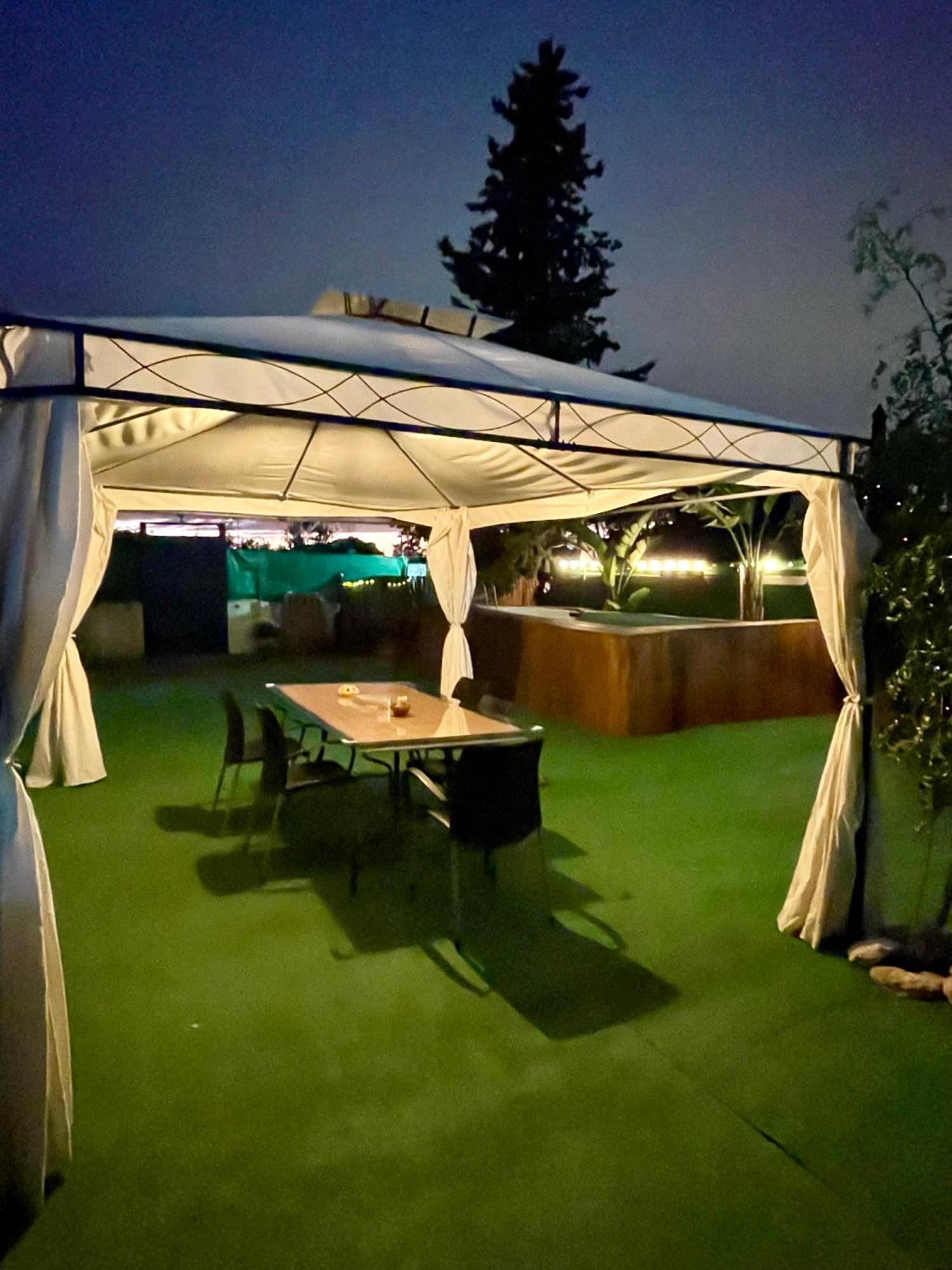 Nomada, Chalet Con Piscina En Alcala De Guadaira Ngoại thất bức ảnh